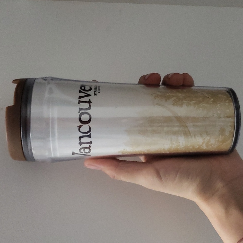 Starbucks 2009 12 oz YOU ARE HERE Vancouver traveller mug thermos hot drink